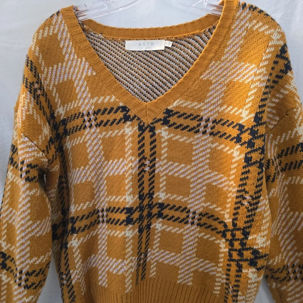 Astr The Label V-neck Mustard Yellow Plaid Sweater Sz M Academia Preppy Y2K Vibe